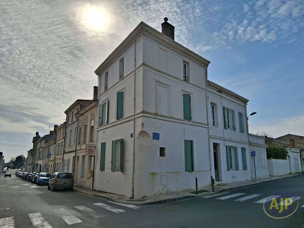 Grande maison  à Pauillac - photo 4