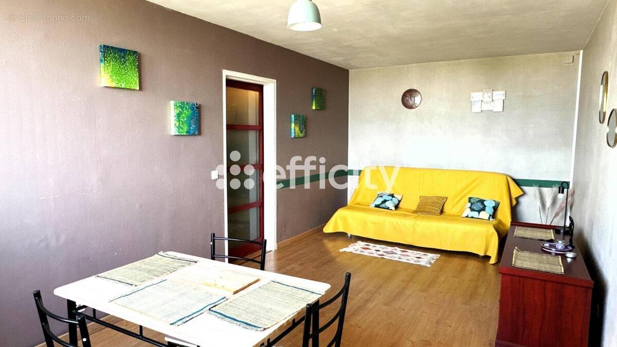 Appartement à MONS-EN-BAROEUL
