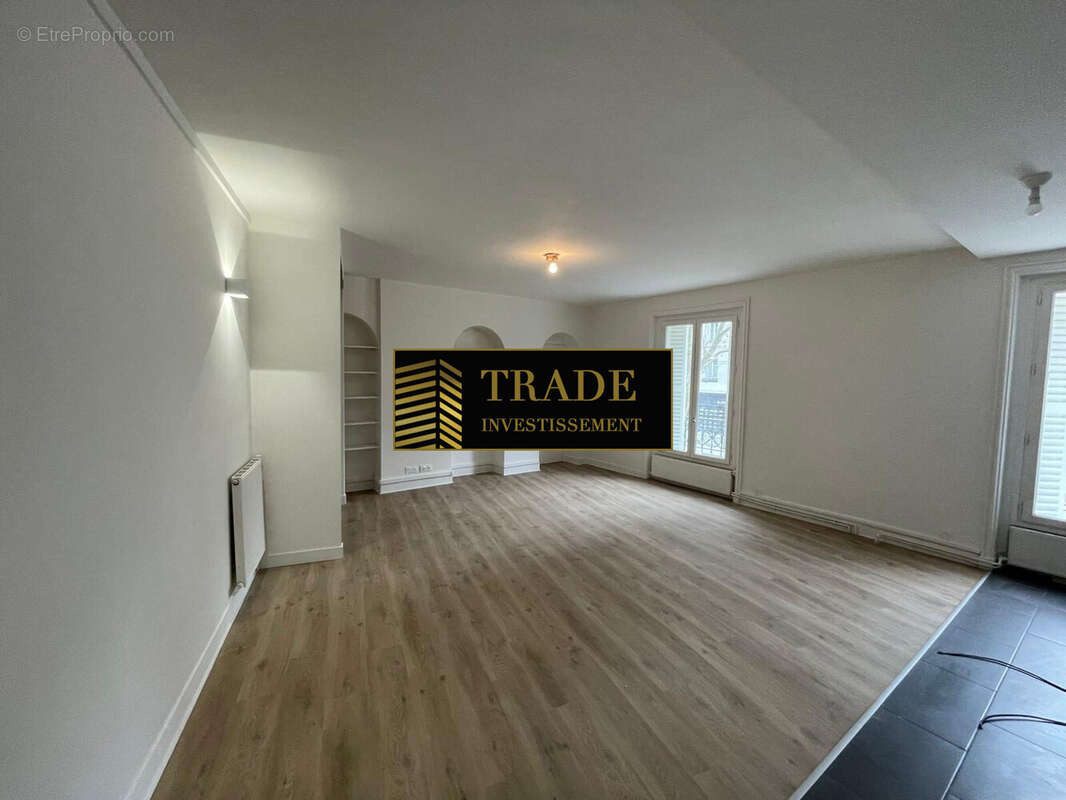Appartement à PARIS-17E