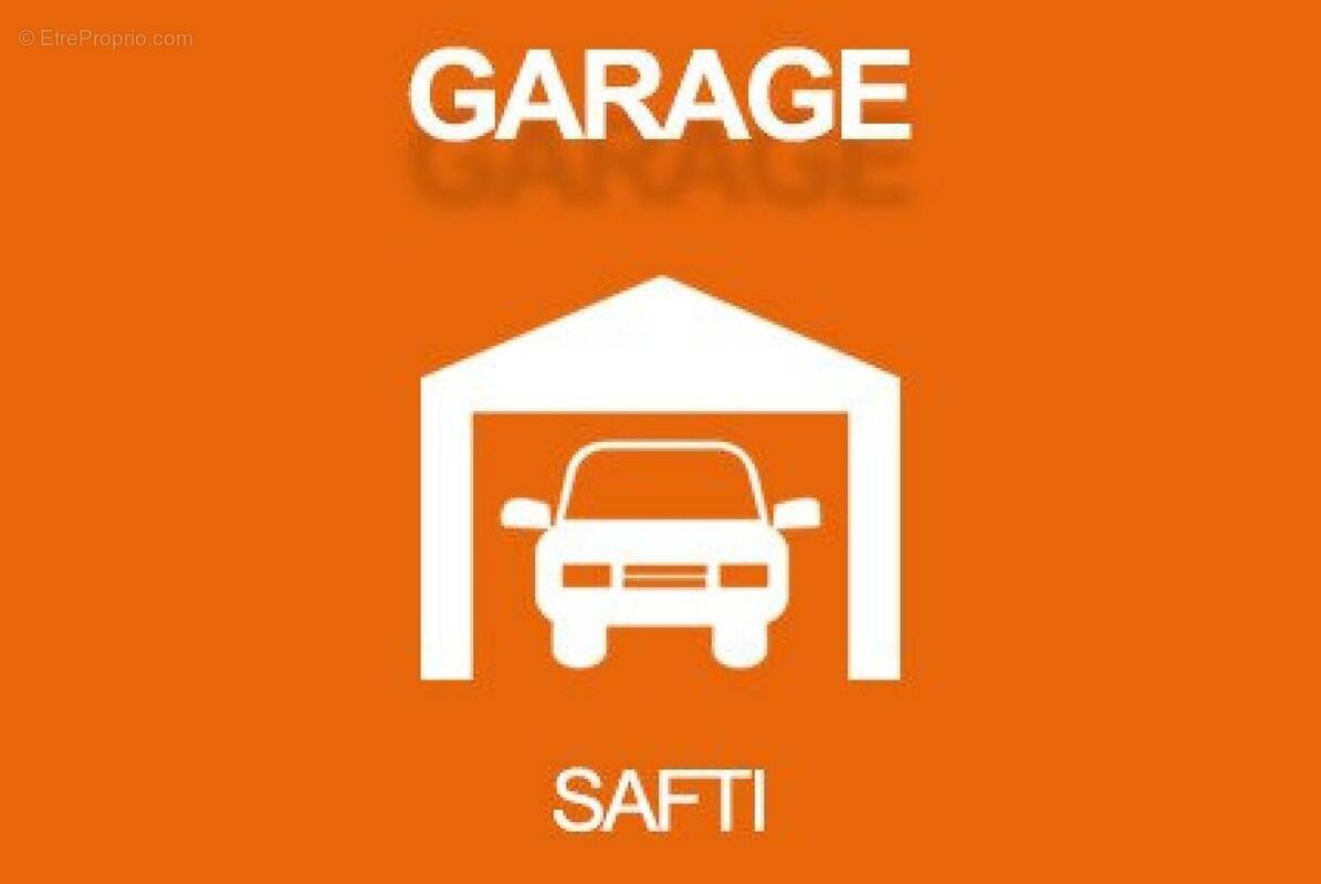 Photo 1 - Parking à ORLEANS