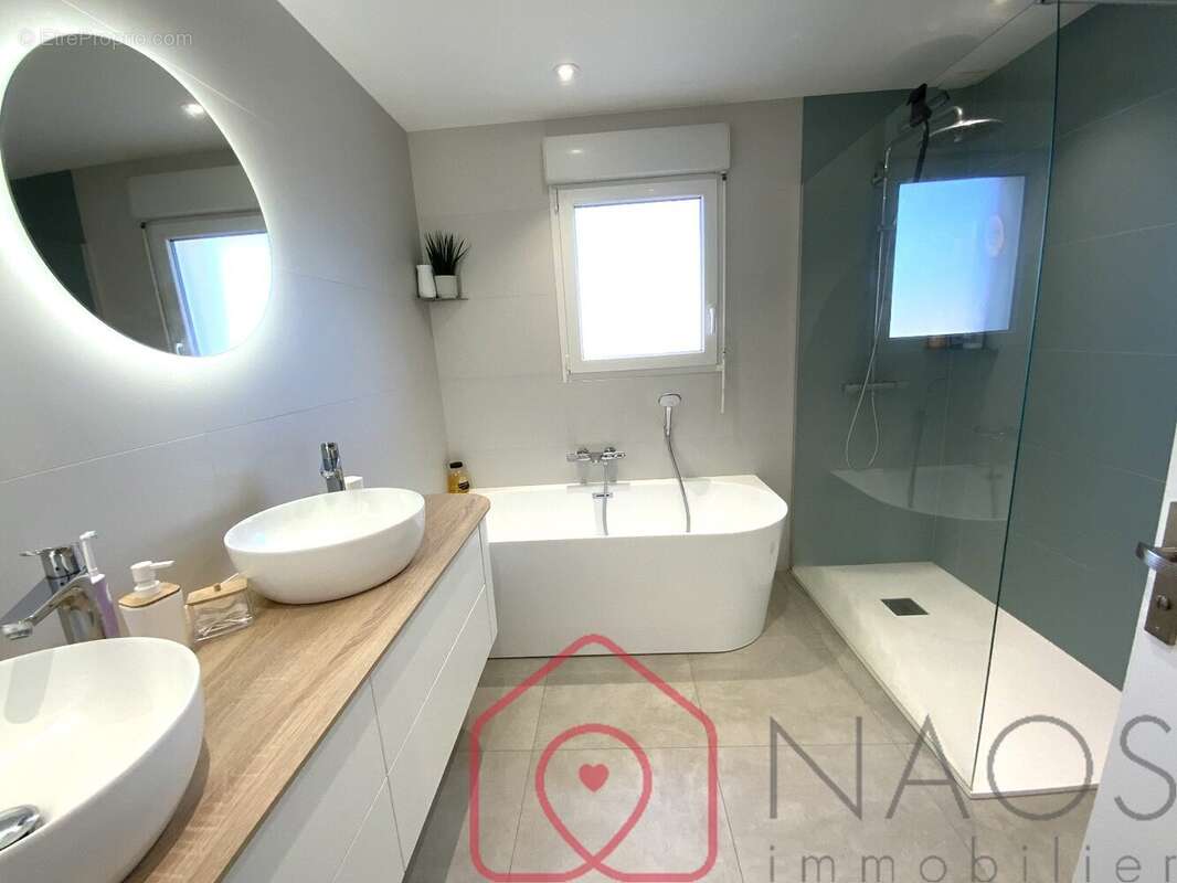 Maison à SAINT-HILAIRE-DE-LOULAY