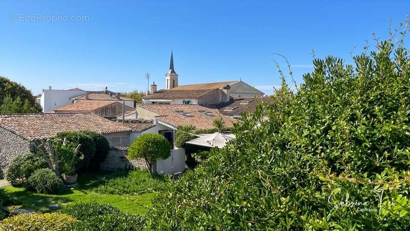Maison à SAINT-CLEMENT-DES-BALEINES