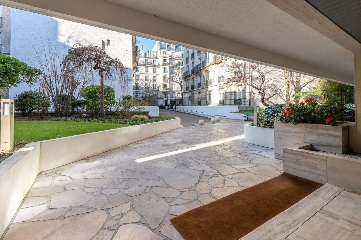 Appartement à PARIS-12E