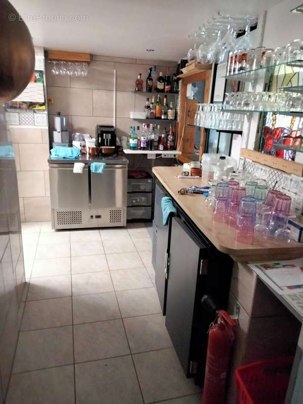 Commerce à EPLESSIER