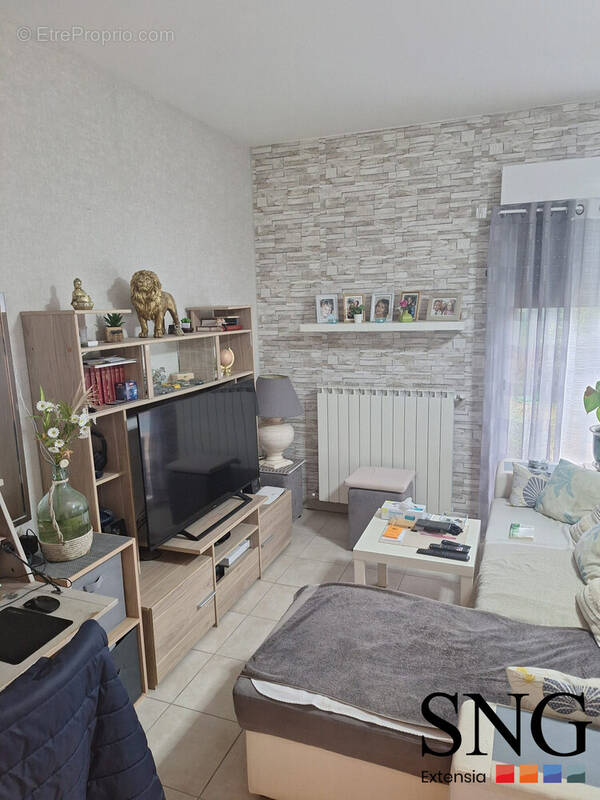 Appartement à ROBION