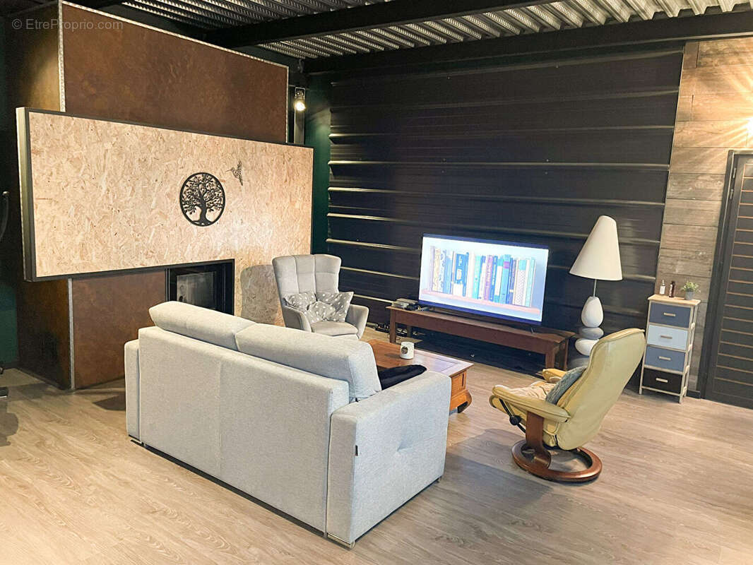 Appartement à MONTCEAU-LES-MINES