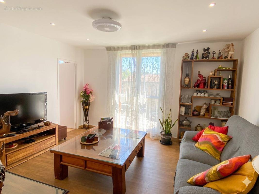 Appartement à SALON-DE-PROVENCE