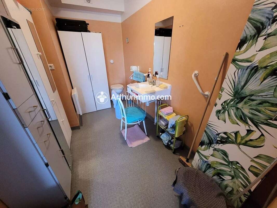 Appartement à SAINT-JEAN-D'ANGELY