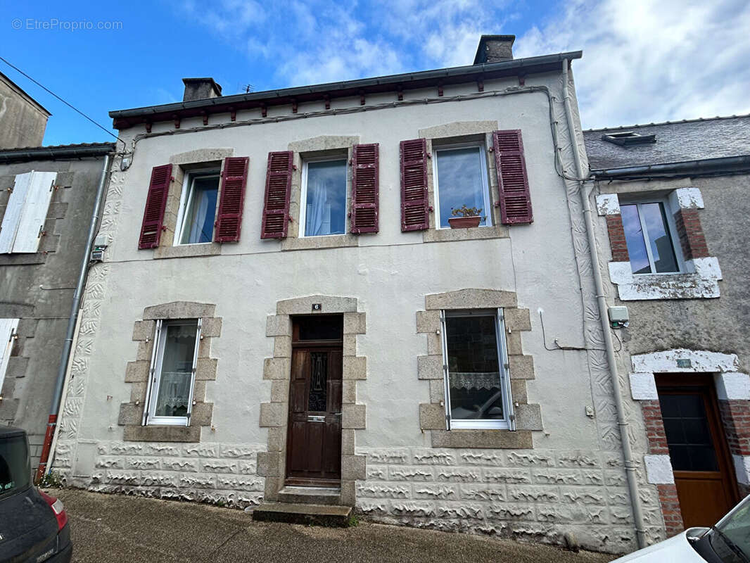 Maison à LANDIVISIAU