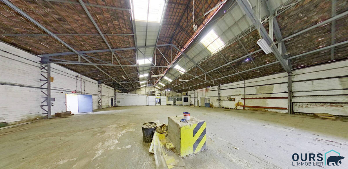 Commerce à MANTES-LA-JOLIE