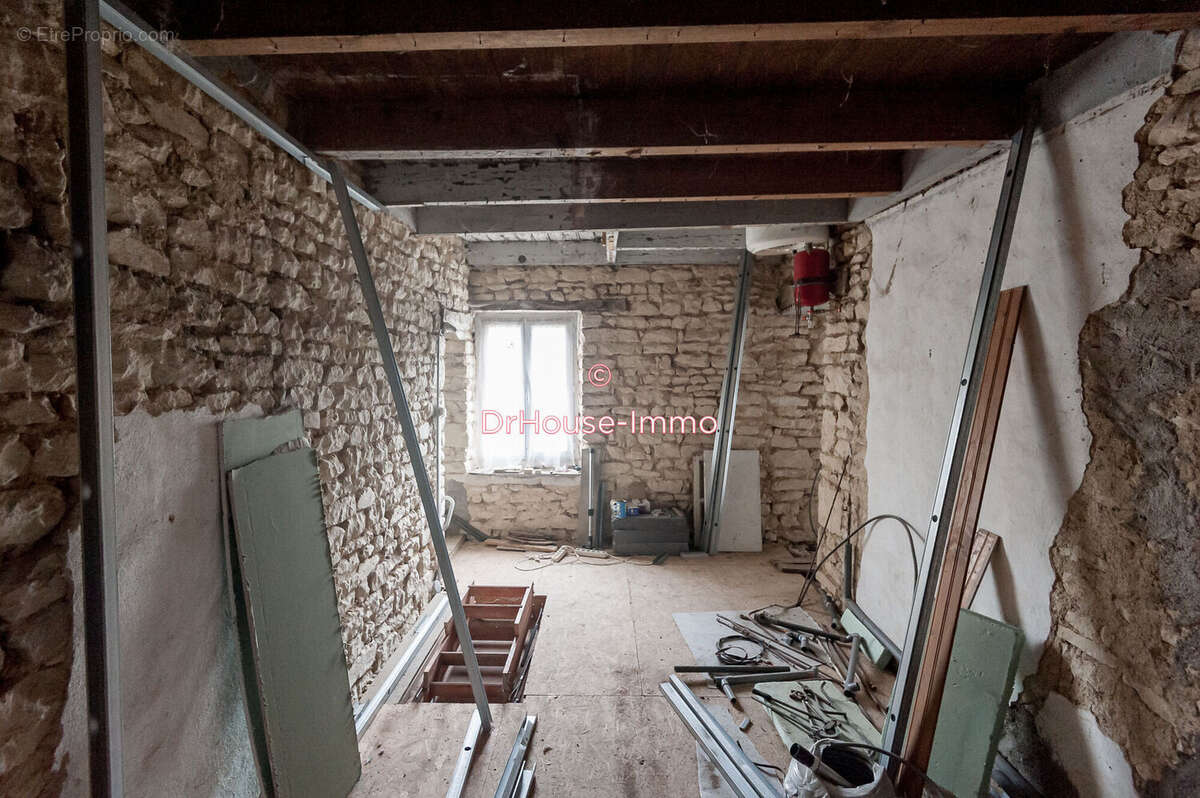 Maison 56 m² à Neuville-De-Poitou  - photo 11