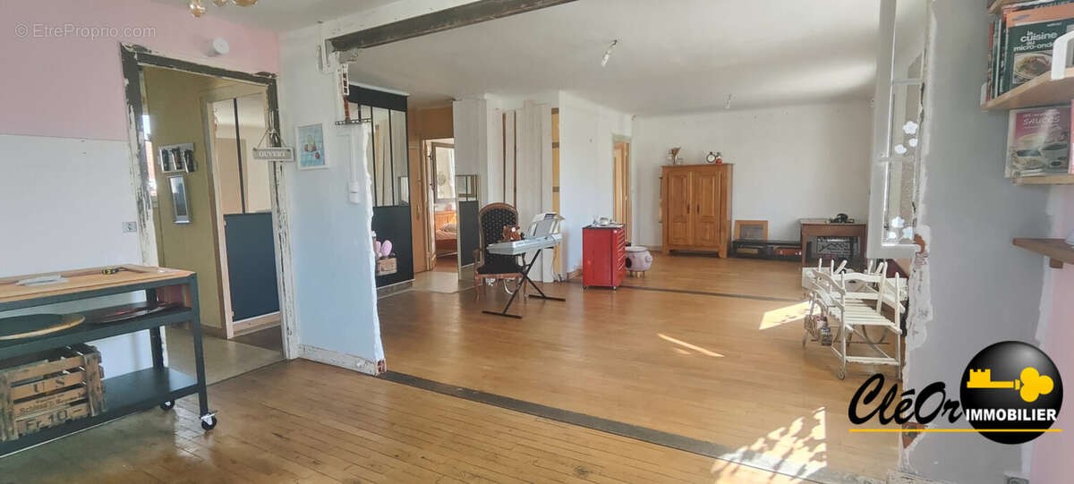 Maison à PIERRE-DE-BRESSE