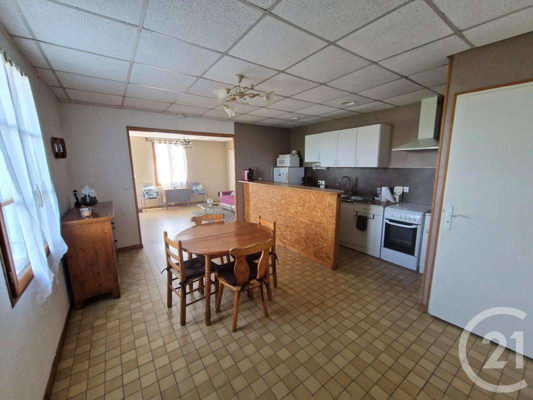 Maison à PONT-SAINTE-MAXENCE