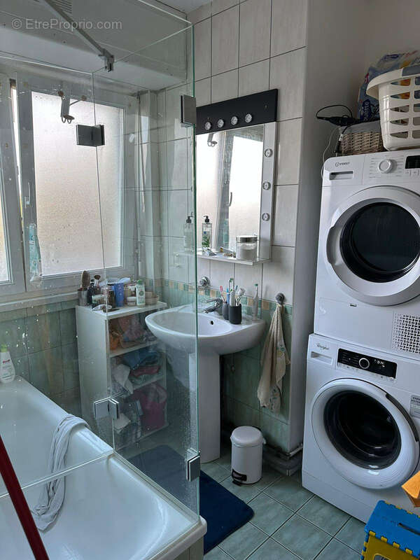 Appartement à BOUSSE