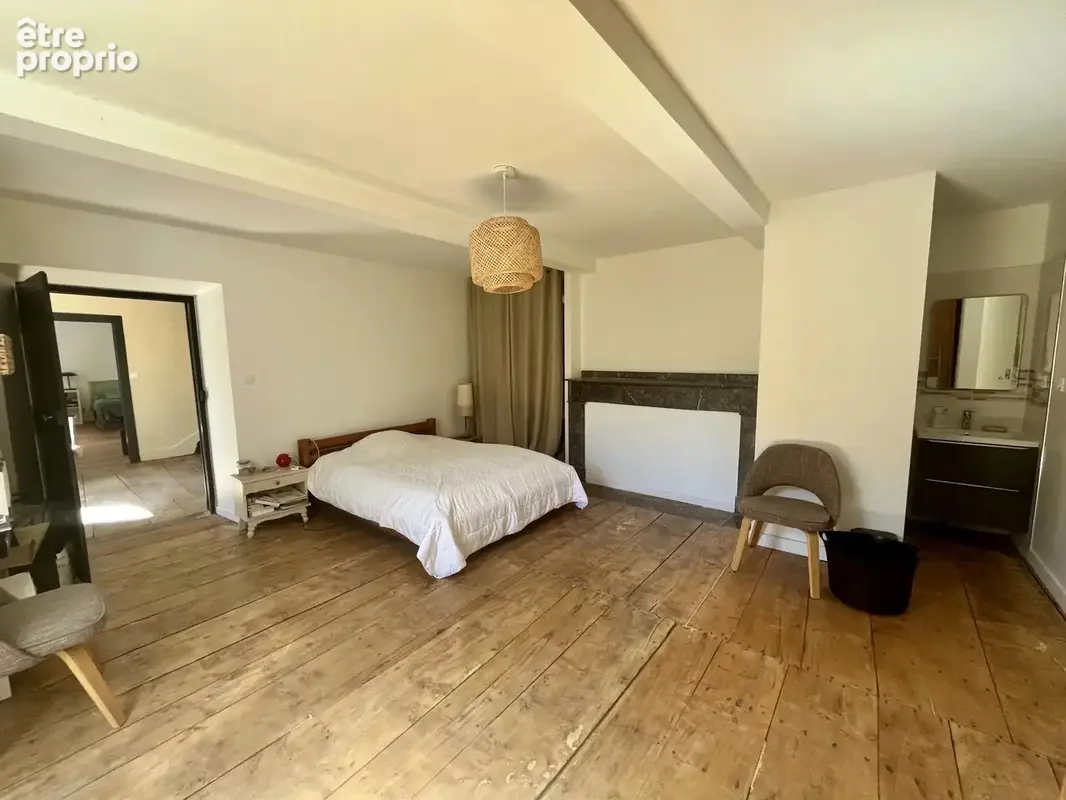 Belle maison de caractère rénovée, 4 chambres, dépendances, 1,7ha de terrain - photo 17