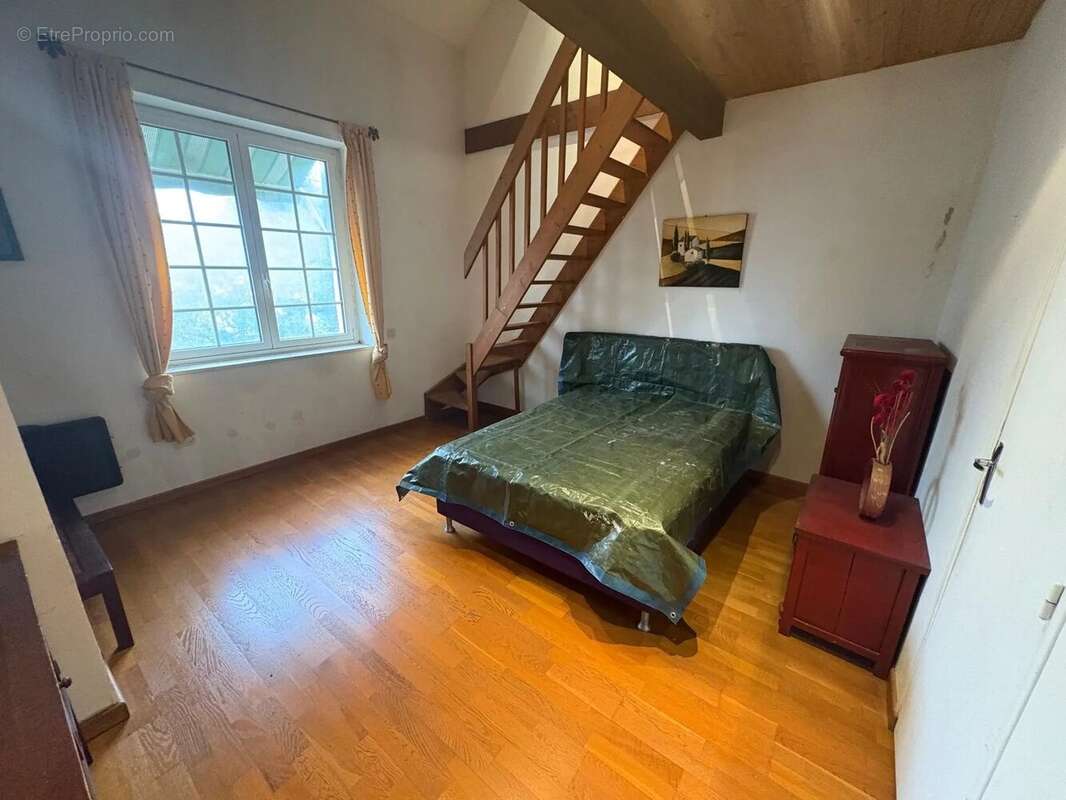 Maison à BERNAY-VILBERT