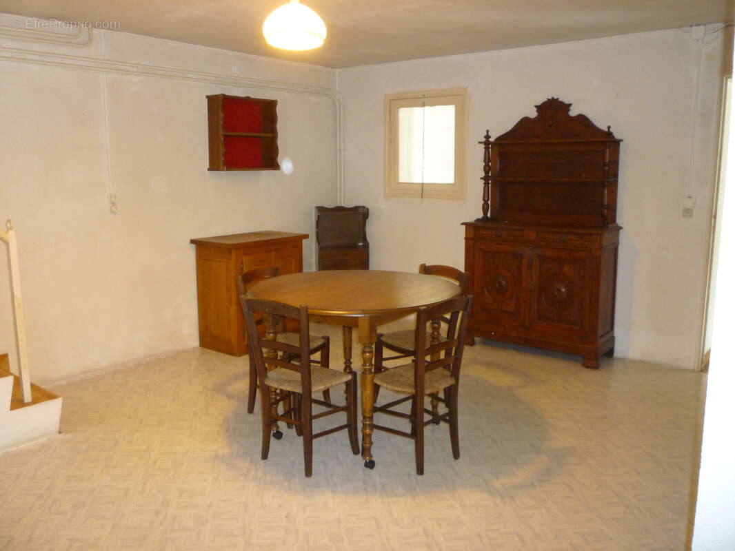 Grande maison en pierre de 170 m2   Deux appartements indépendants   Idéale pour famille recomposée ou projet - photo 7