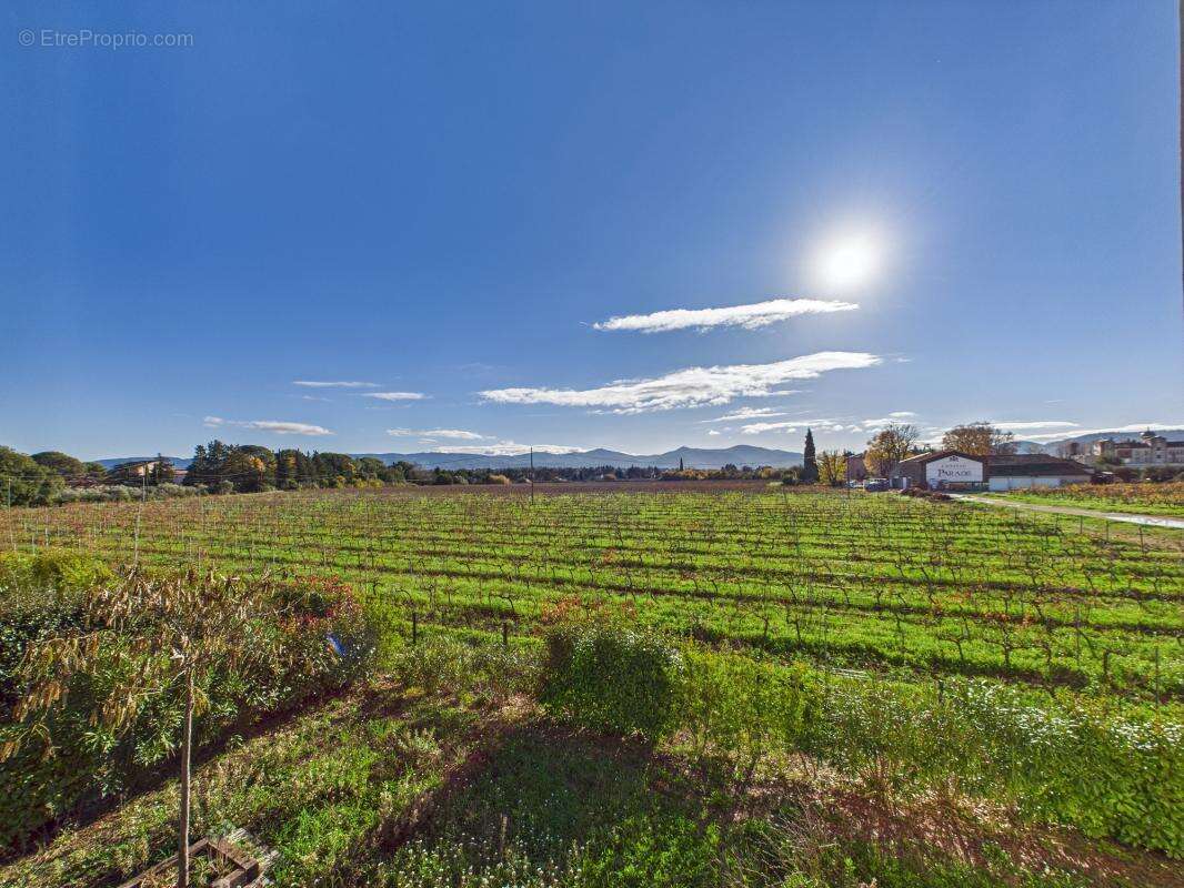 Appartement à LE LUC