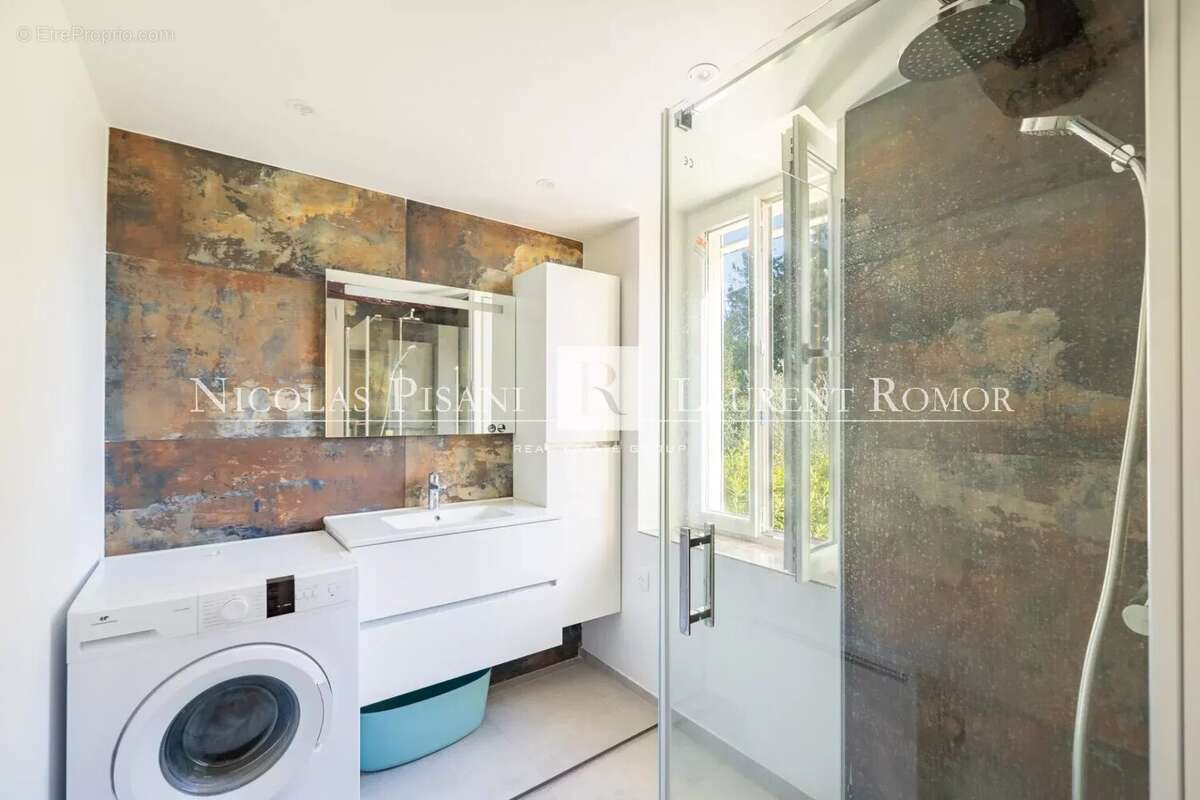 Appartement à BEAULIEU-SUR-MER