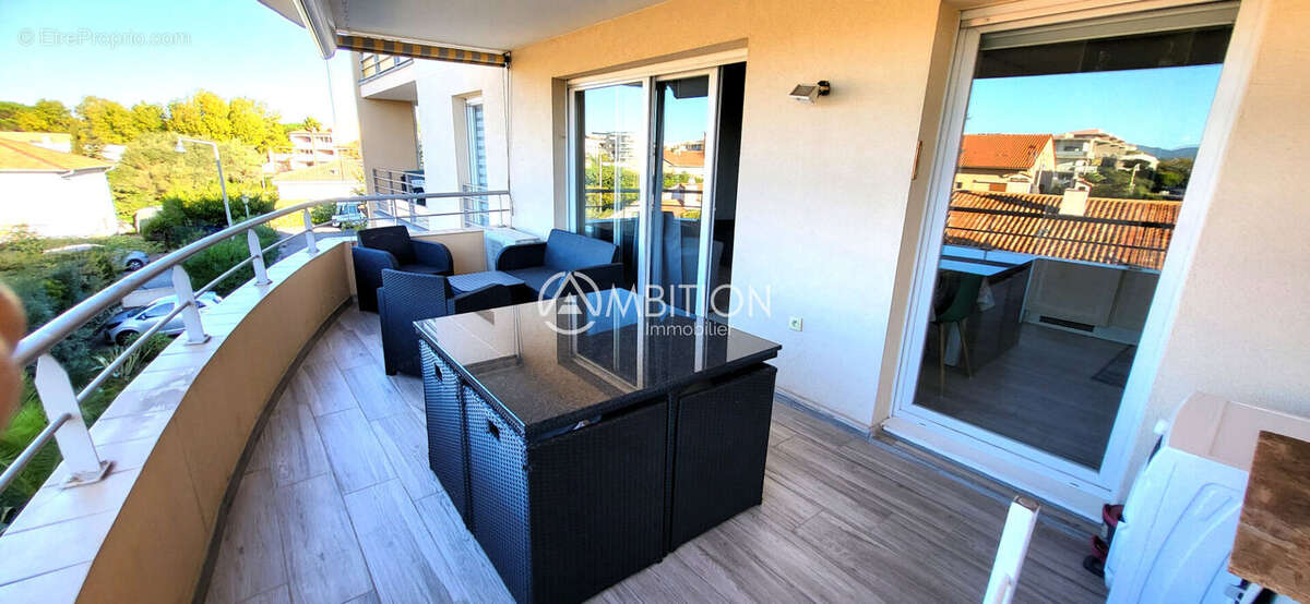 Appartement à FREJUS