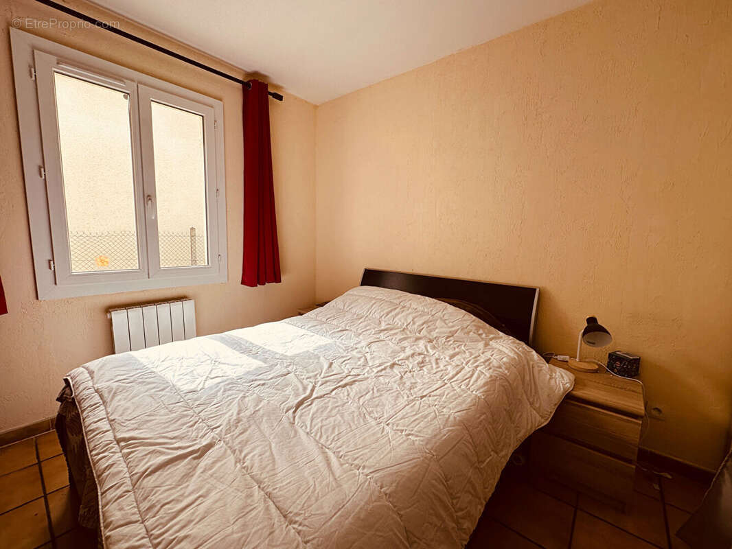 Maison à MAUROUX