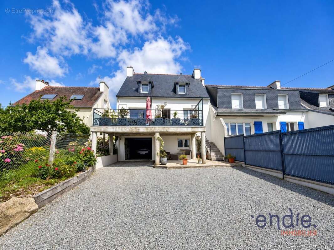 Maison à AUDIERNE