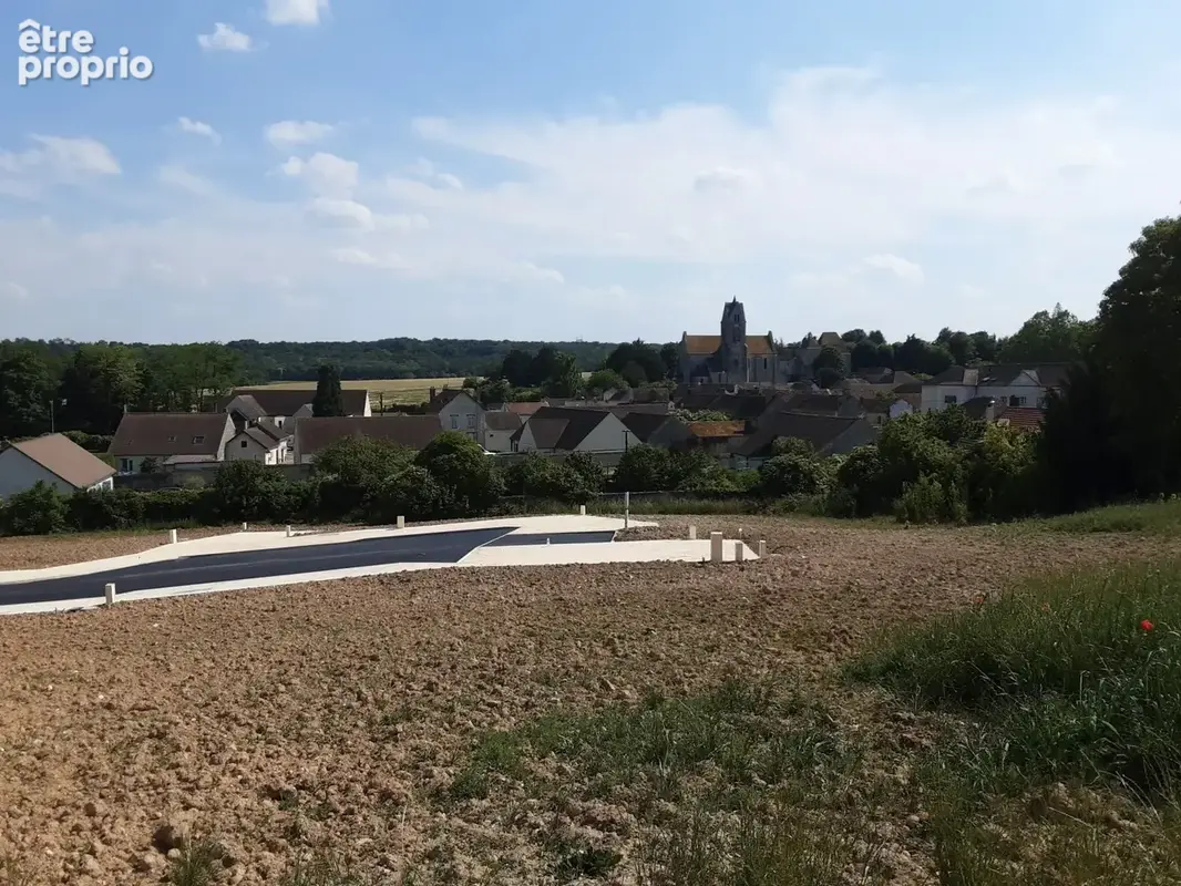 Terrain à MONTEREAU-FAULT-YONNE