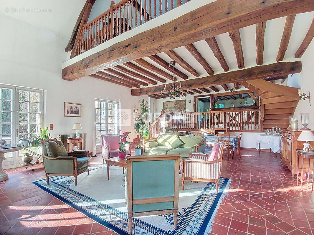 Maison à VAUX-SUR-SEINE