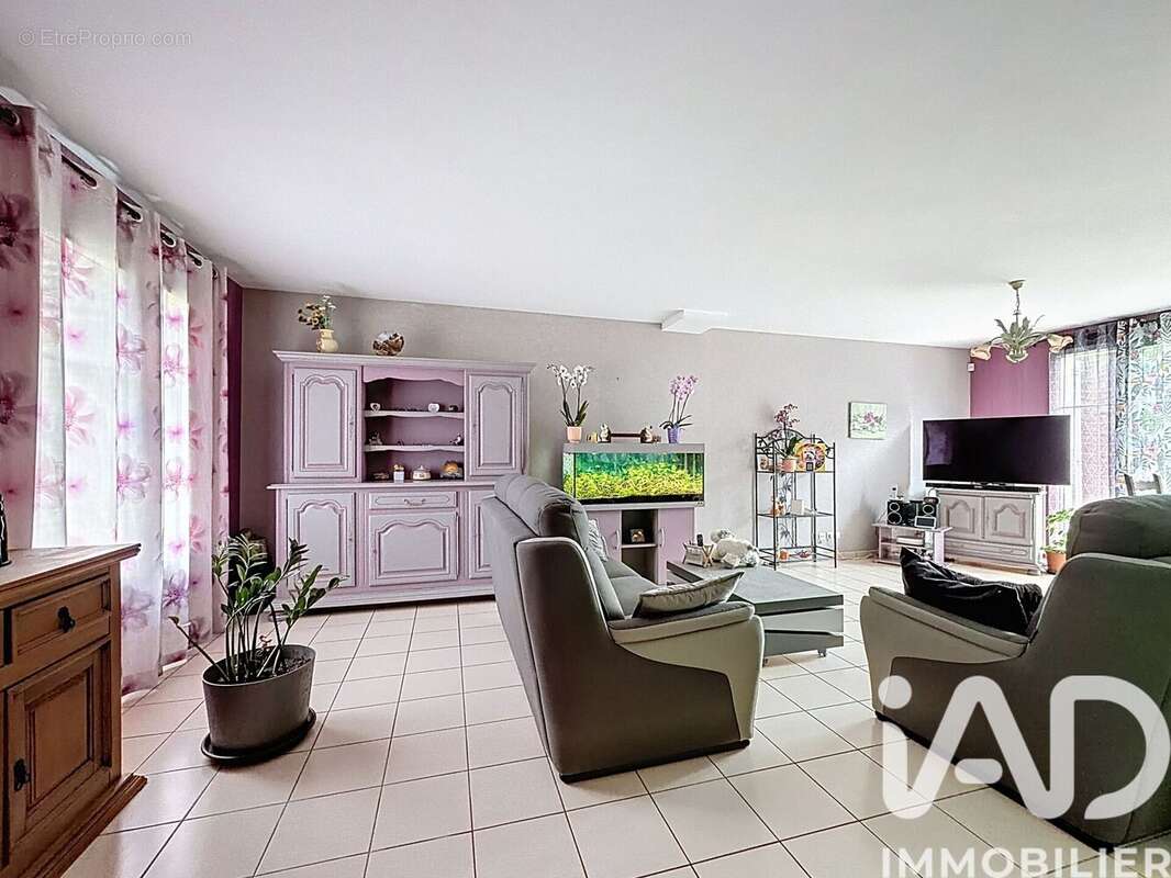 Photo 4 - Maison à SAINT-PIERRE-DU-PERRAY