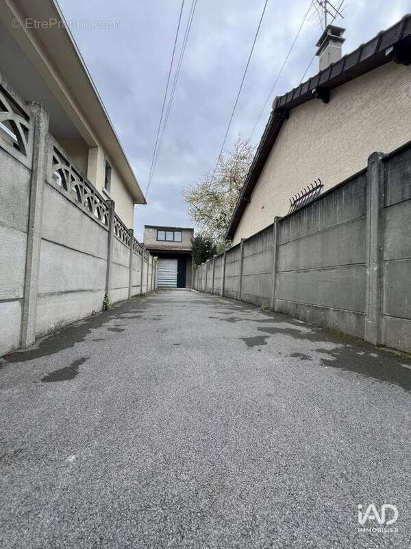 Photo 2 - Commerce à AULNAY-SOUS-BOIS