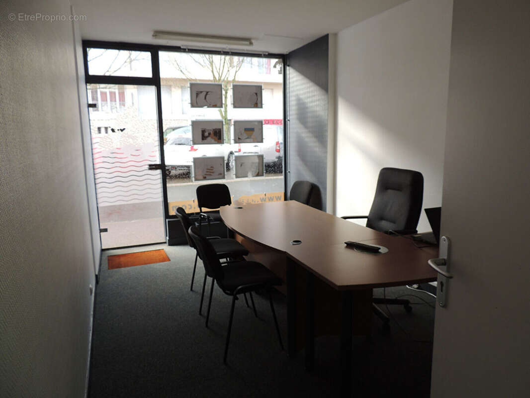 Commerce à LA FERTE-BERNARD