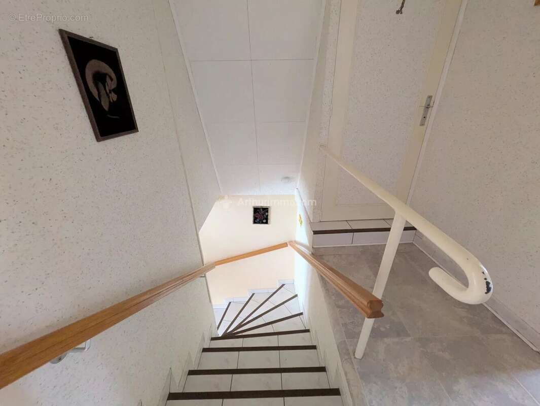Maison à NEUFCHATEAU