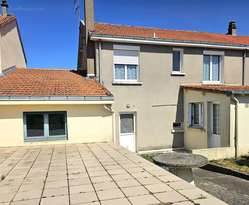 Maison à LE LONGERON