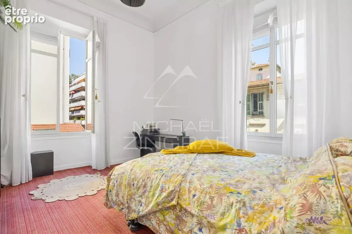 Bel appartement plein de charme, situé dans un élégant immeuble ancien de caractère - photo 13