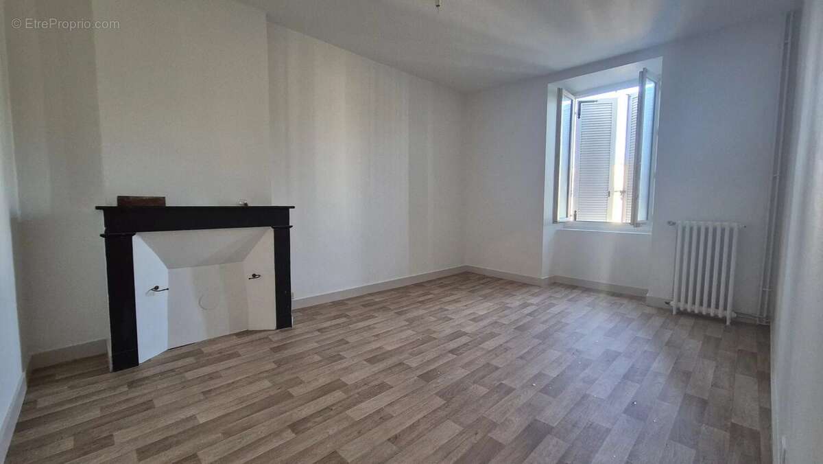 Appartement à BELLAC