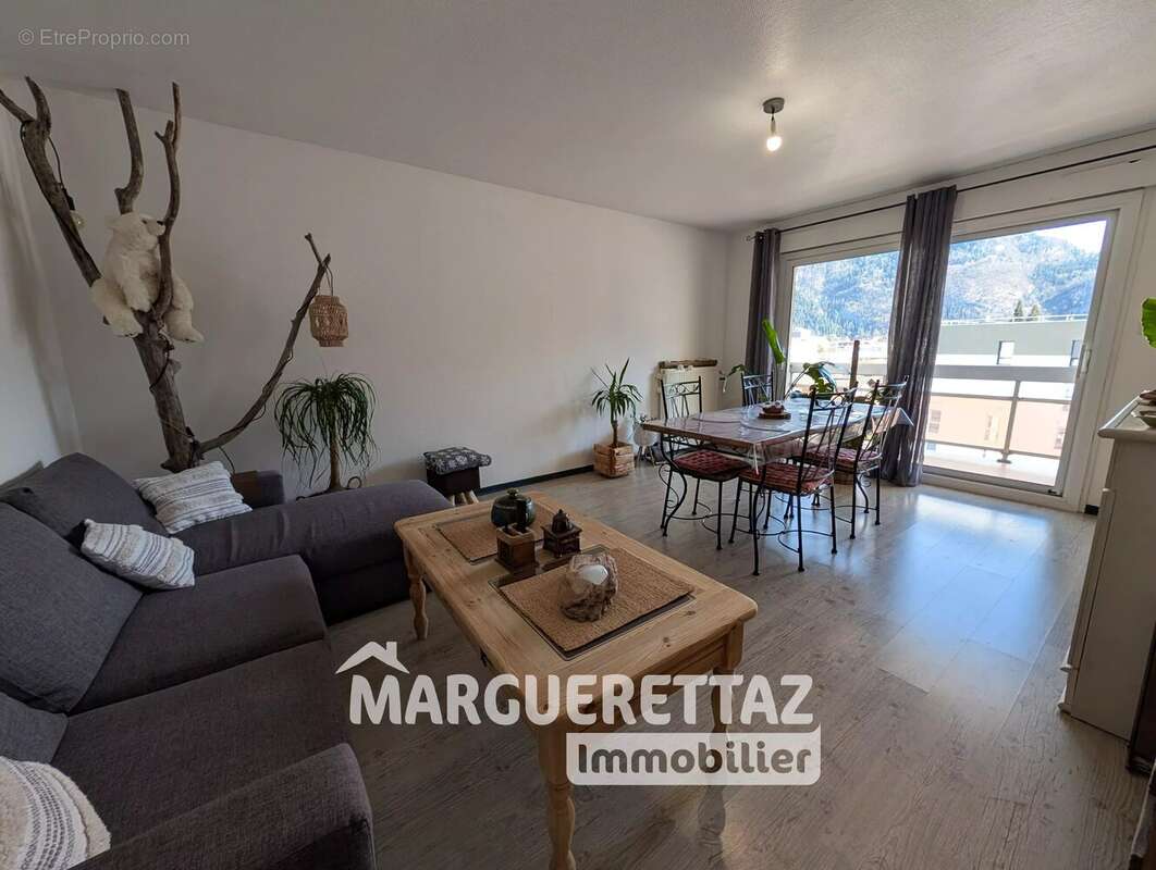 Appartement à CLUSES