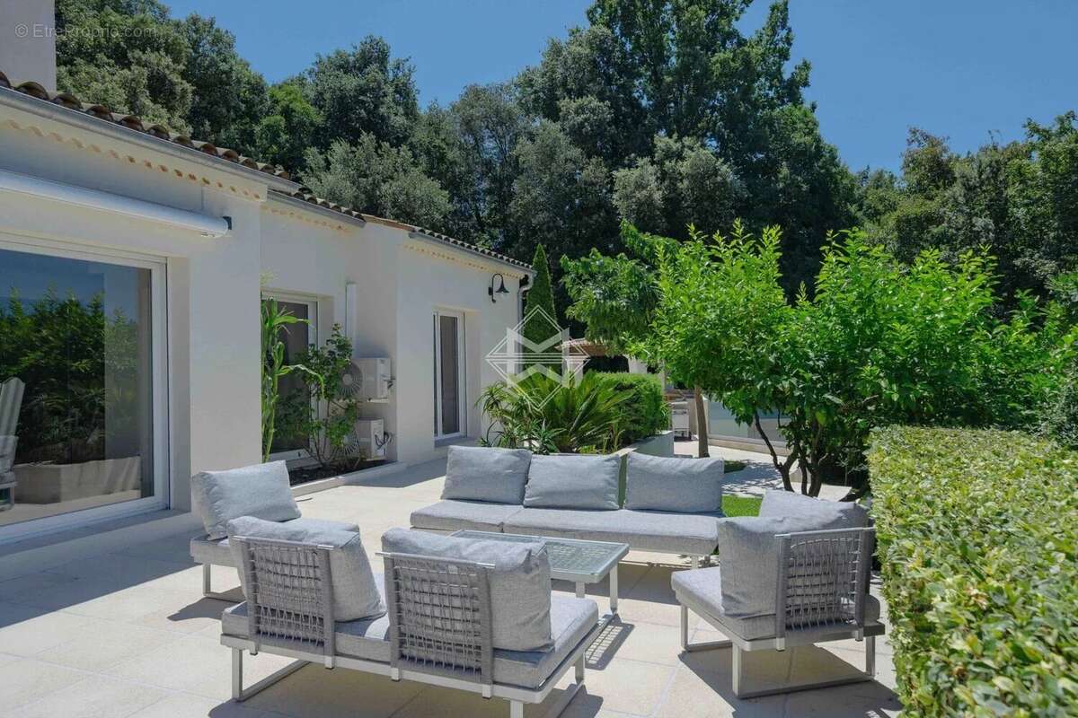 Maison à LA COLLE-SUR-LOUP