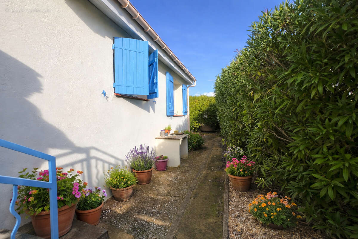 Maison à COLOMBIERS