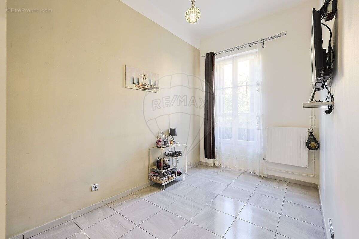 Appartement à MARSEILLE-2E
