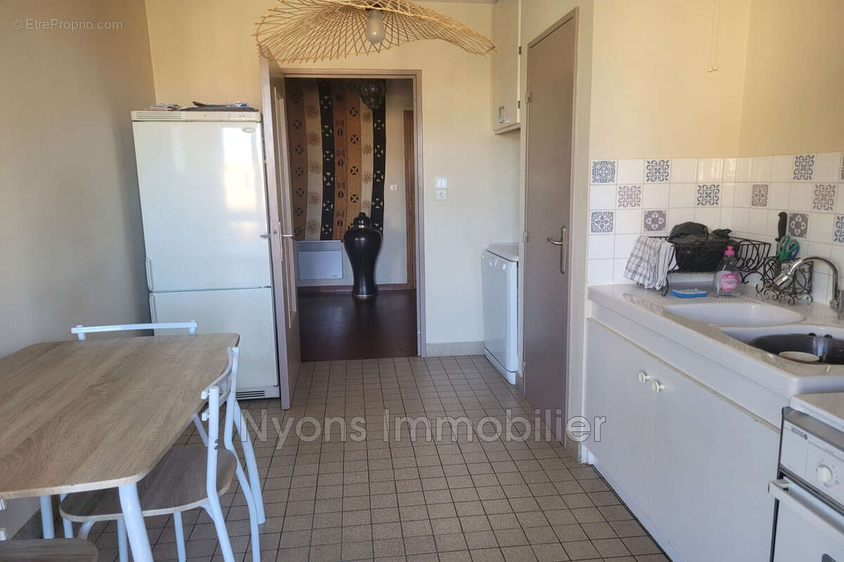 Appartement 75 m² à Nyons  - photo 3