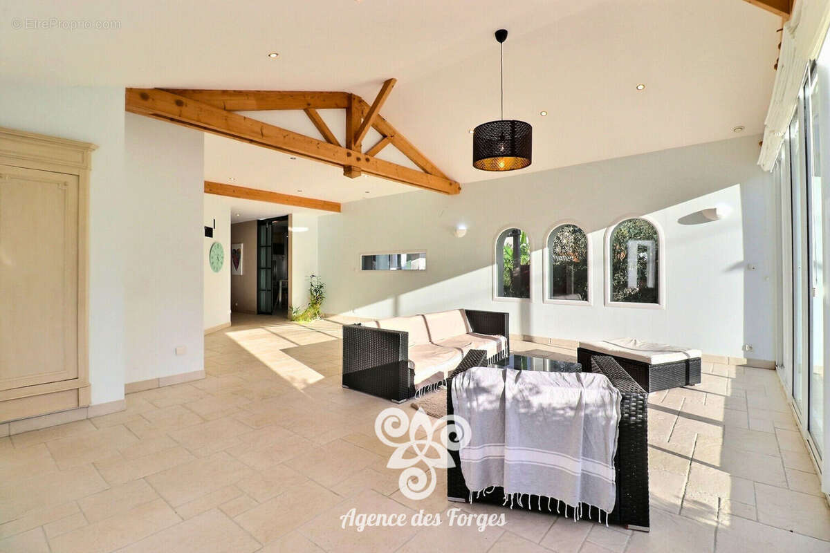 Maison à VIEILLEVIGNE