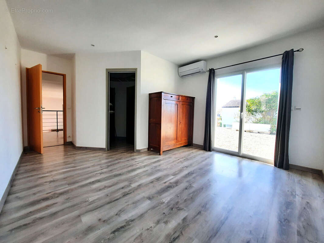 Maison à VILLENEUVE-LES-MAGUELONE