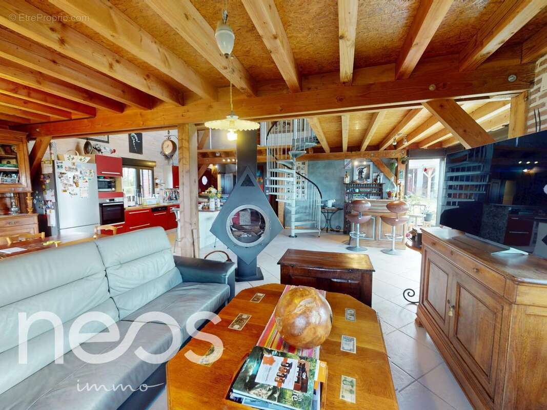 Maison à SAINT-AGNANT-DE-VERSILLAT