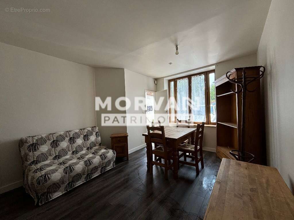 Appartement à MOULINS-ENGILBERT