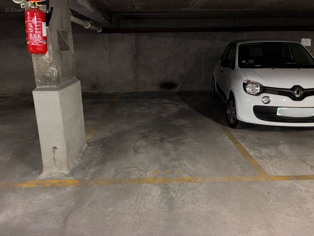 Parking à PUTEAUX