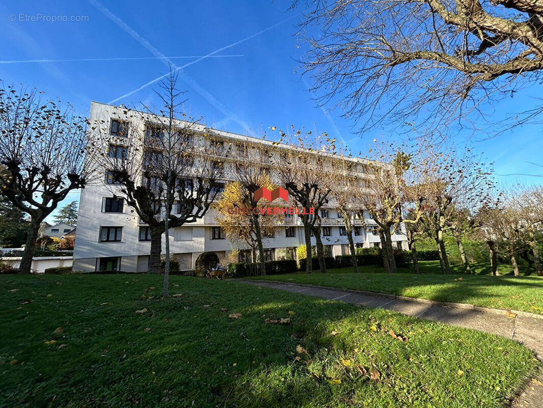 Appartement à BOUGIVAL