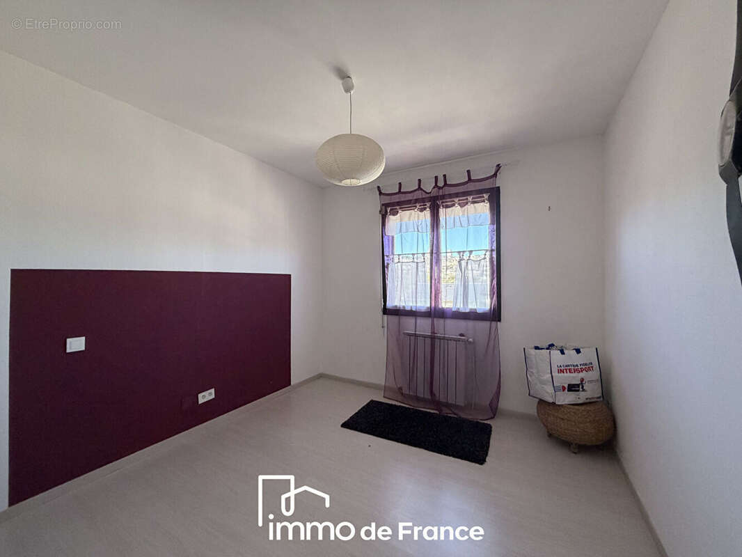 Maison à LE MONASTERE