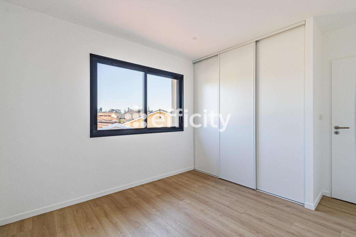 Maison à CHAZAY-D'AZERGUES