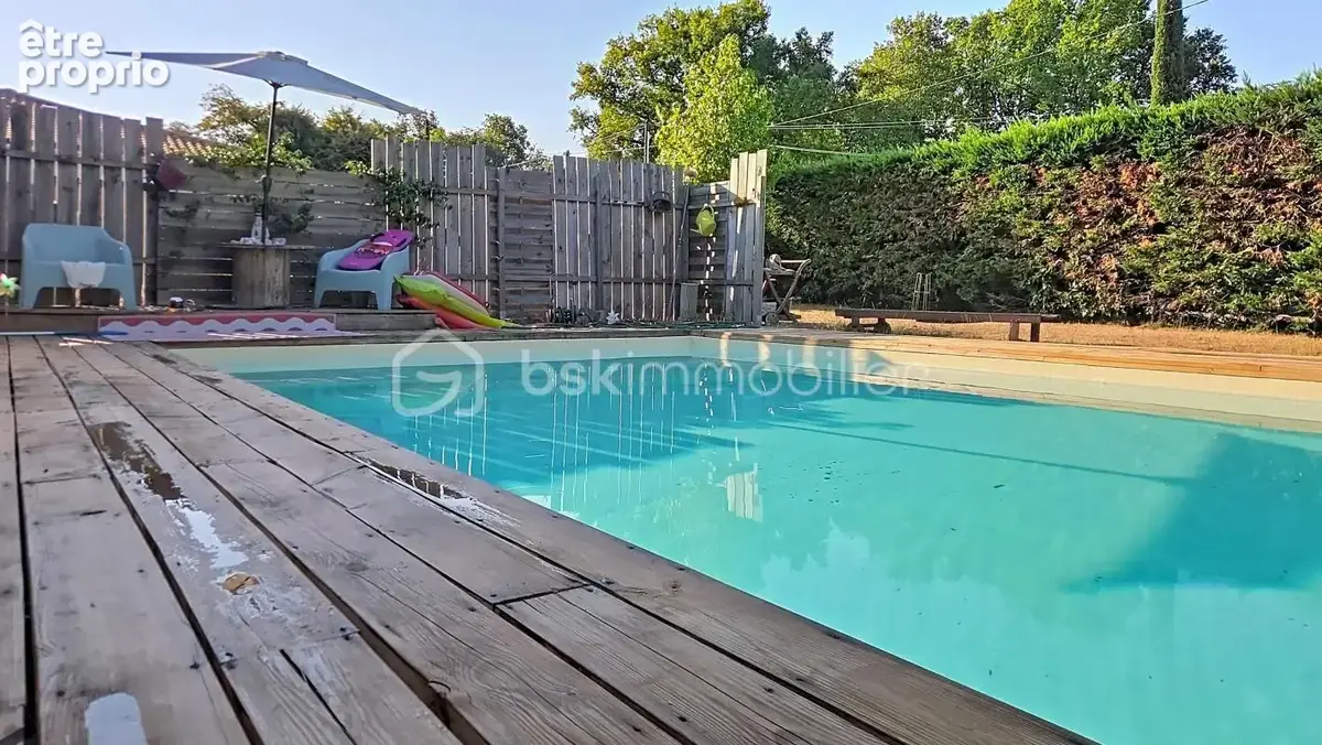 Maison avec appartement indépendant, piscine et garage - photo 4
