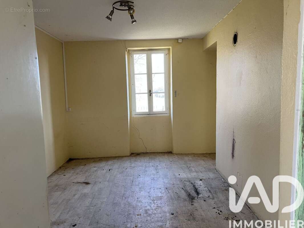 Photo 5 - Maison à SAINT-YAN